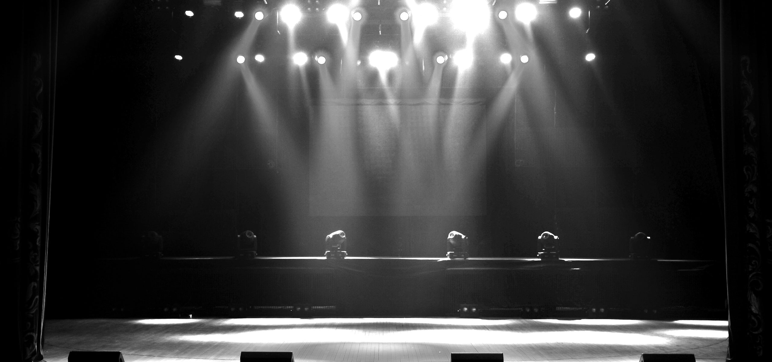 תאורה לאירועים